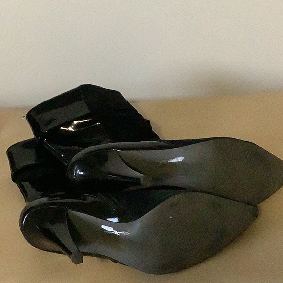 Beautiful black H by Halston boots. - Picture 3 of 4